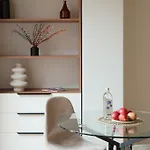 #stayhere - Elegant & Light 1bdr Old Town Apartamento