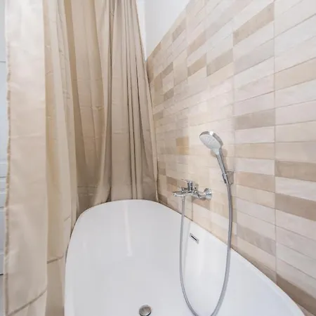 #stayhere - Elegant & Light 1bdr Old Town Apartamento *