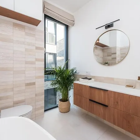 #stayhere - Elegant & Light 1bdr Old Town Apartamento