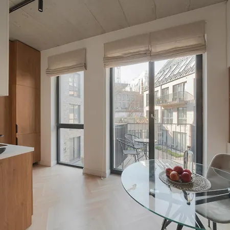 #stayhere - Elegant & Light 1bdr Old Town Apartamento