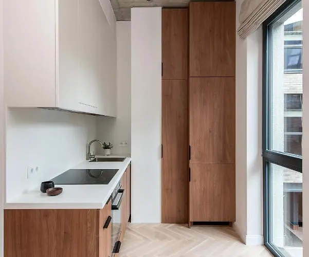 #stayhere - Elegant & Light 1bdr Old Town Apartment