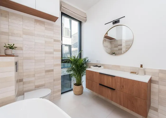 #stayhere - Elegant & Light 1bdr Old Town Apartment