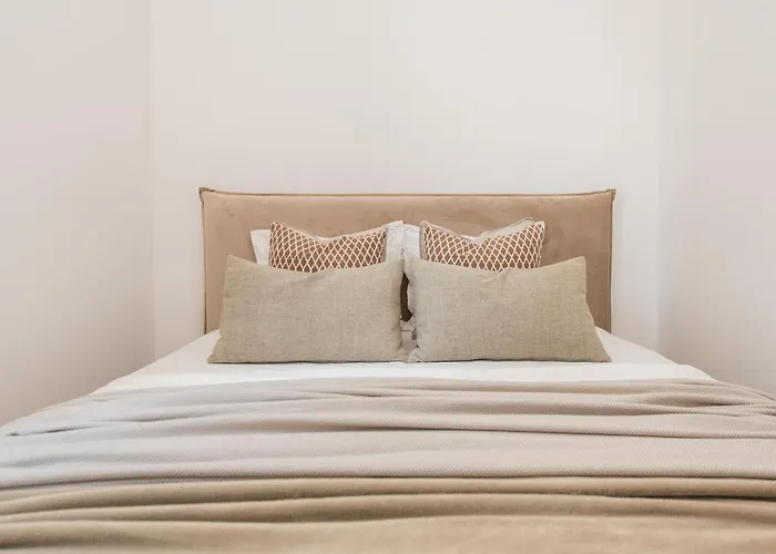 #stayhere - Elegant & Light 1bdr Old Town