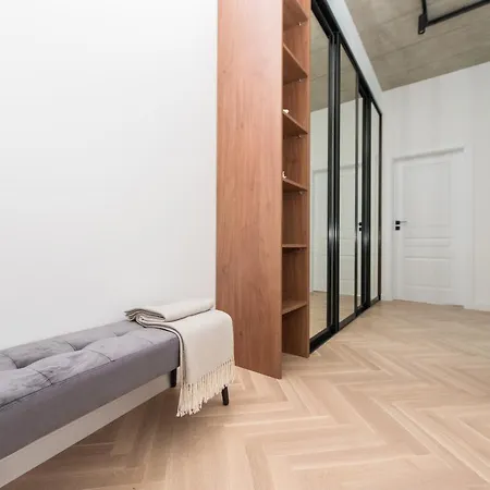 #stayhere - Elegant & Light 1bdr Old Town Apartman